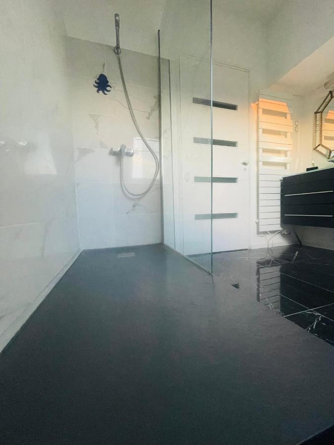 Paris Centre Dernier Etage Vue Ascenseur Apartman Kültér fotó